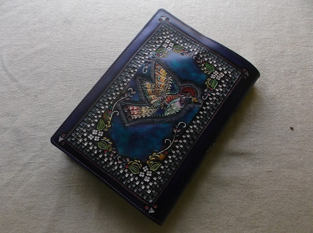 レザー単行本カバー 刻印＆拭き染め