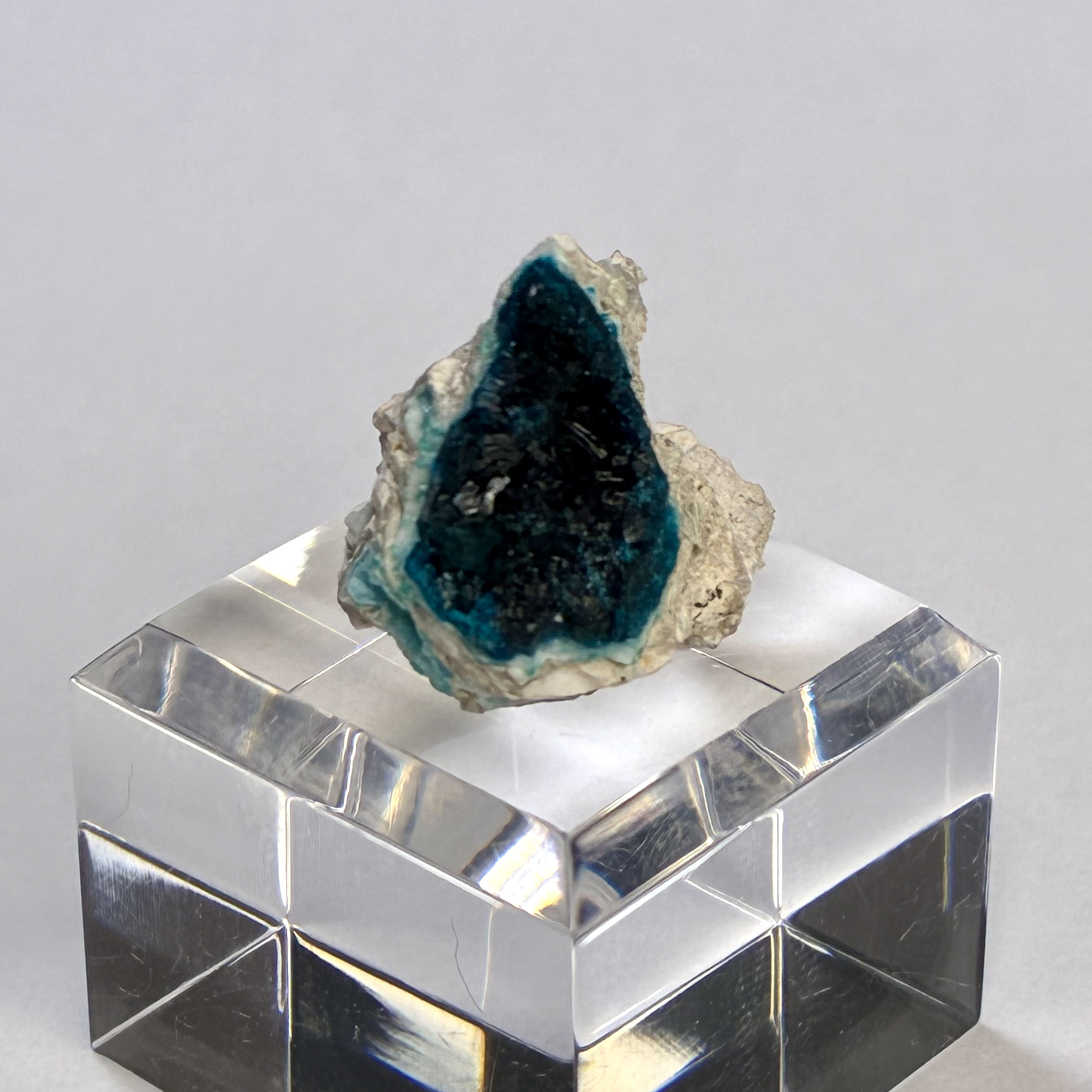 コンゴ共和国 パラバンダ産ヘミモルファイト 【一点物】 原石 鉱物 天然石 (No.1710)