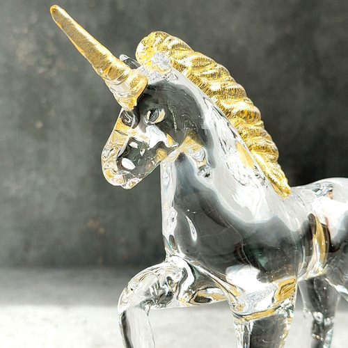 新作【干支うま】2026年縁起の良いユニコーン☆本金箔☆ガラスの置物