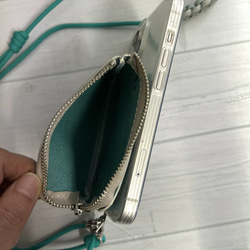 本革ファスナーポーチ付スマホケース&パラコードストラップ●長さ調整可●ターコイズグリーン iPhone,Xperia 4枚目の画像