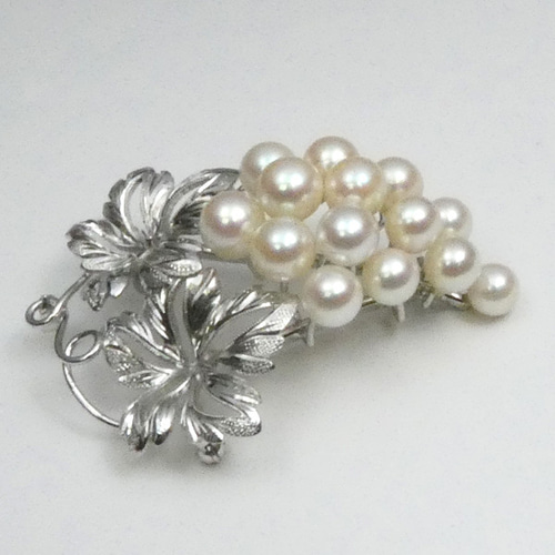 アコヤ 本真珠ブローチ ぶどうの房型大振りペンダント兼用ブローチ