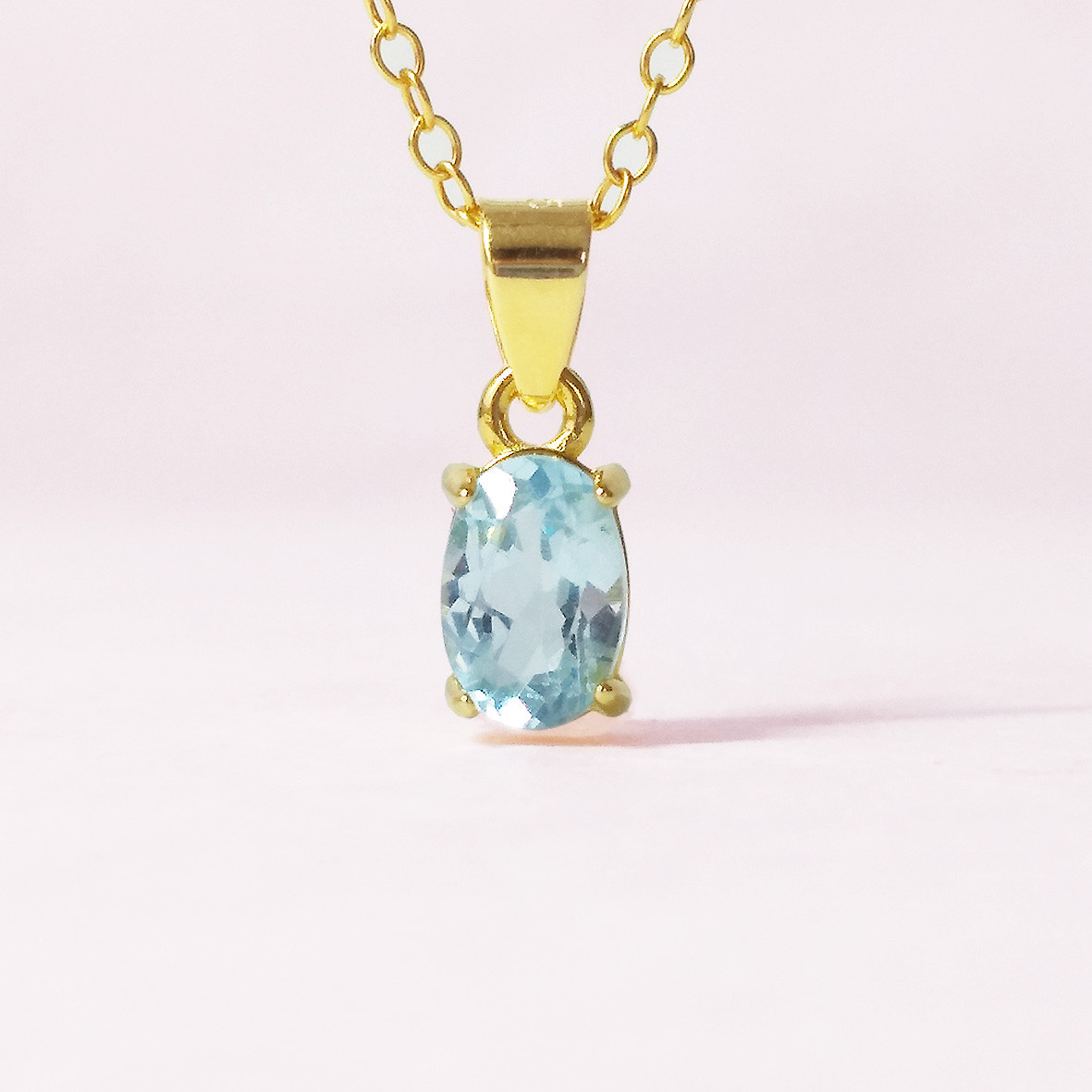 上品な空色。スカイブルートパーズのネックレス　[送料無料]