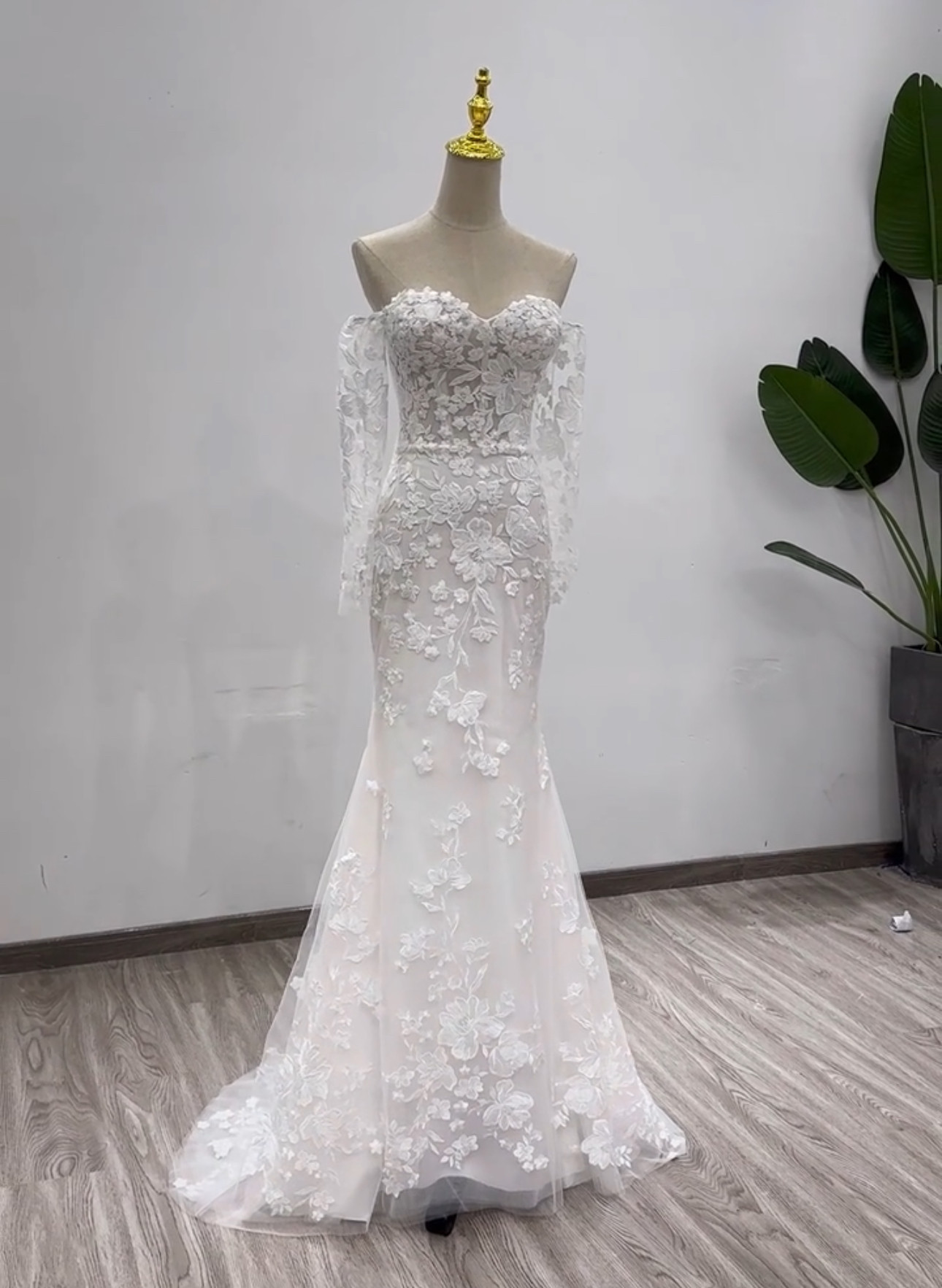 取り外し可能お袖　オフショルダー　２ways タイトスカート　オーバースカート　ブライダル結婚式’パーディードレス前撮り