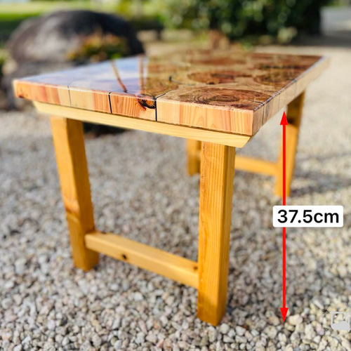 杉とヒノキのサイドテーブル／レジン仕上げ(表面) ローテーブル ② 杉とヒノキのサイドテーブル／レジン仕上げ(表面) ローテーブル