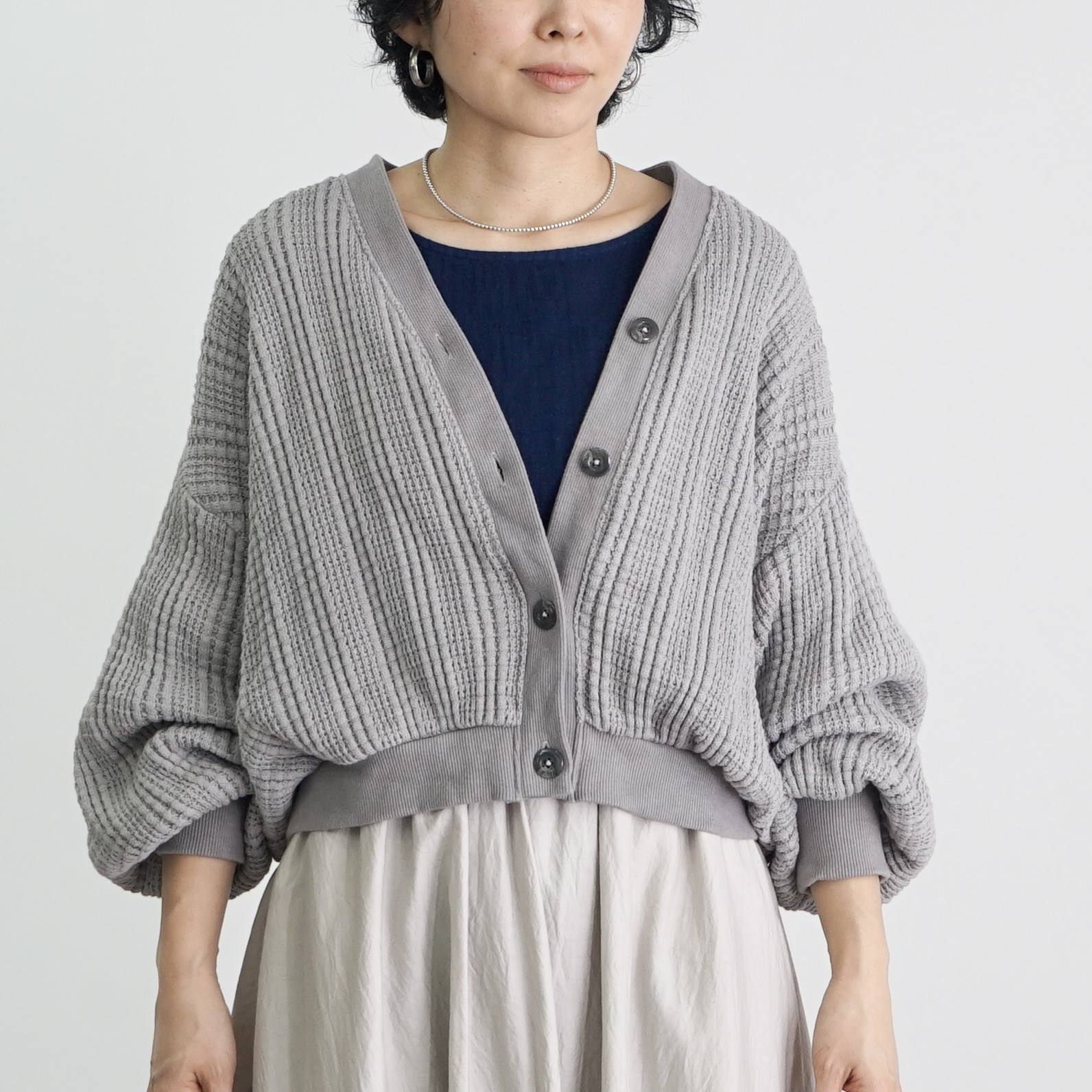 ショートニットワッフルカーディガン/ライトグレー
