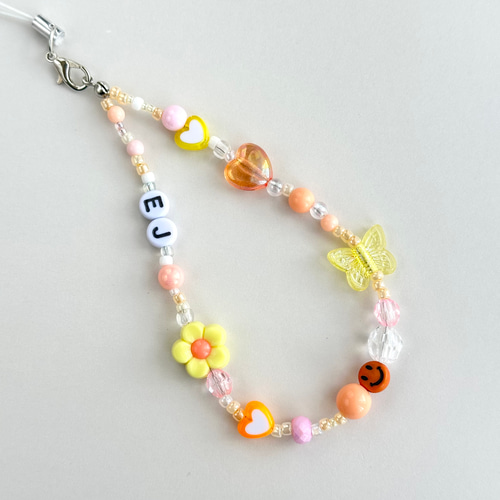 ❤︎ビーズ ストラップ ♡ キーホルダー オーダーページ❤︎ 𝗕𝗲𝗲𝗲𝗲𝘀 𝗕𝗲𝗲𝗲𝗲𝘀🐝【ビービー】 | オーダーはdmにて承って