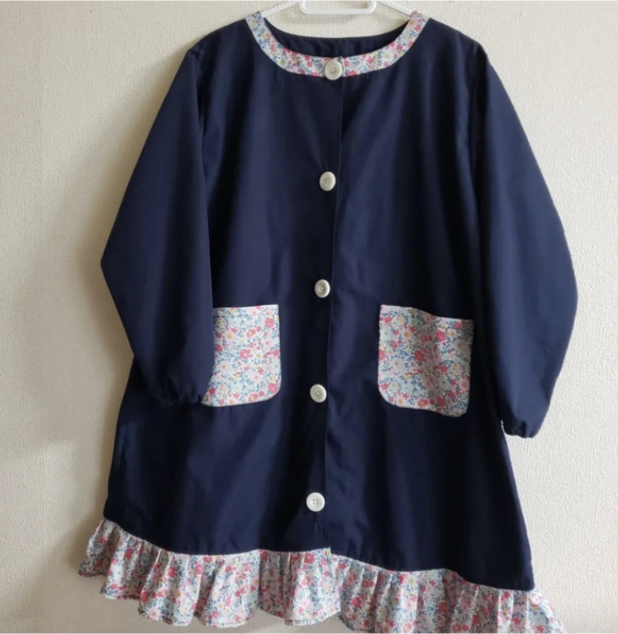 【S〜LL】大人 スモック リバティB ①サックス ラセンビィコットン ネイビー 前ボタン 長袖 首パイピング