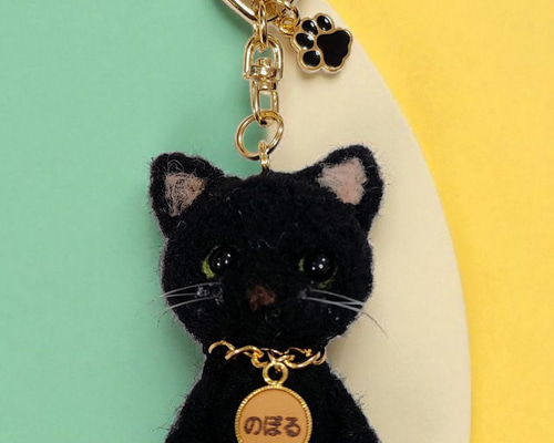 ★リクエスト品に変更　フェルト　ネコのチャーム　ハンドメイド bf4cdd75f862832a2dde14d3bee0f2