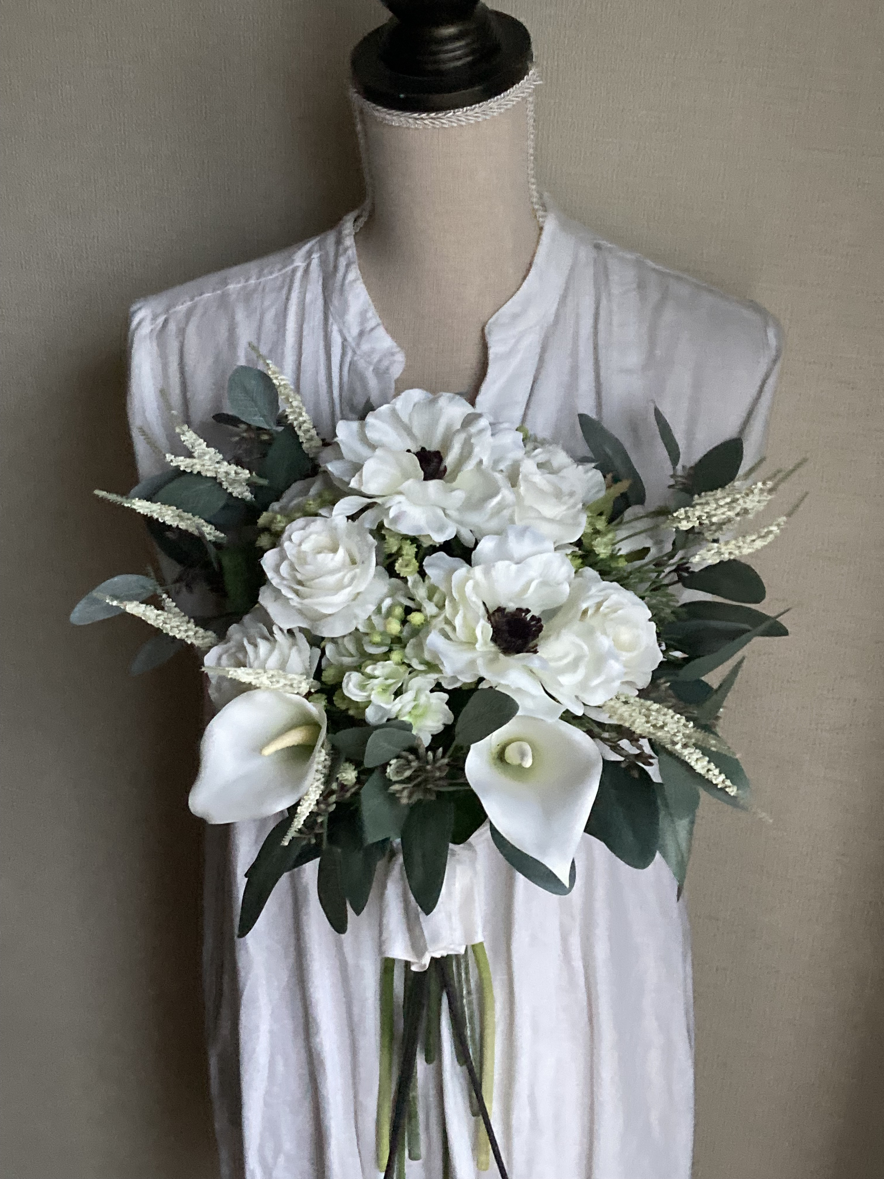 アネモネ&ローズ ウェディングブーケ&ブートニア