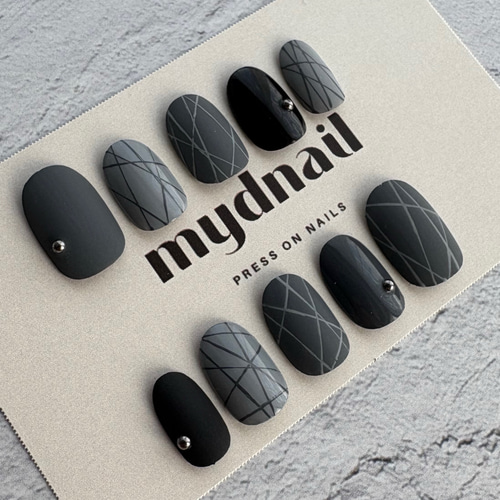 ネイルチップ♡No.22《TOO MANY LINES》かっこいいネイル／グレー