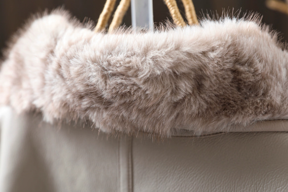 受作｜リバーシブル レザー&ファー ジャケット レディース 2WAYショート 防寒 大人カジュアル  冬 アウター 18枚目の画像