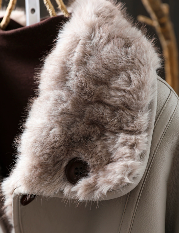 受作｜リバーシブル レザー&ファー ジャケット レディース 2WAYショート 防寒 大人カジュアル  冬 アウター 10枚目の画像