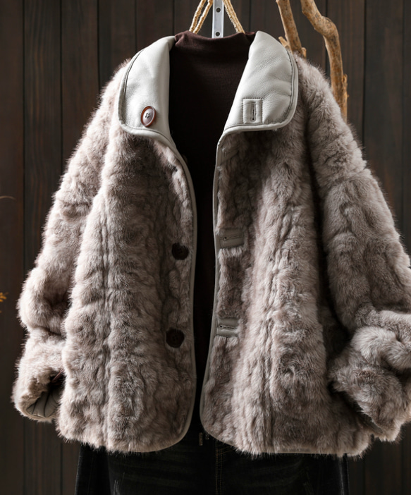 受作｜リバーシブル レザー&ファー ジャケット レディース 2WAYショート 防寒 大人カジュアル  冬 アウター 2枚目の画像