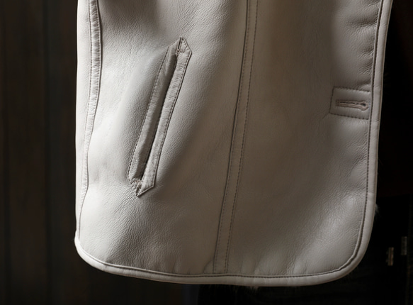 受作｜リバーシブル レザー&ファー ジャケット レディース 2WAYショート 防寒 大人カジュアル  冬 アウター 15枚目の画像