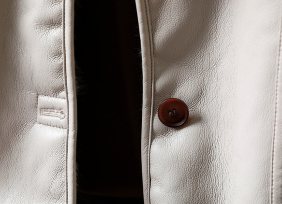 受作｜リバーシブル レザー&ファー ジャケット レディース 2WAYショート 防寒 大人カジュアル  冬 アウター 14枚目の画像