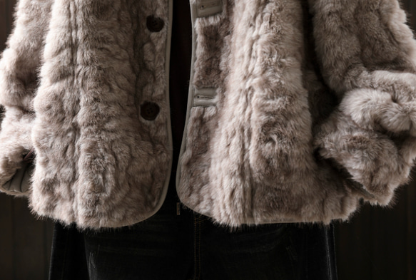 受作｜リバーシブル レザー&ファー ジャケット レディース 2WAYショート 防寒 大人カジュアル  冬 アウター 20枚目の画像