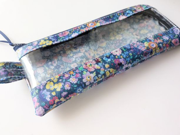 ペンケース　歯ブラシケース　L字ファスナー　クリアポーチ　クラシックガーデン　リバティ　ラミネート　♡定番柄の見事な饗宴 4枚目の画像
