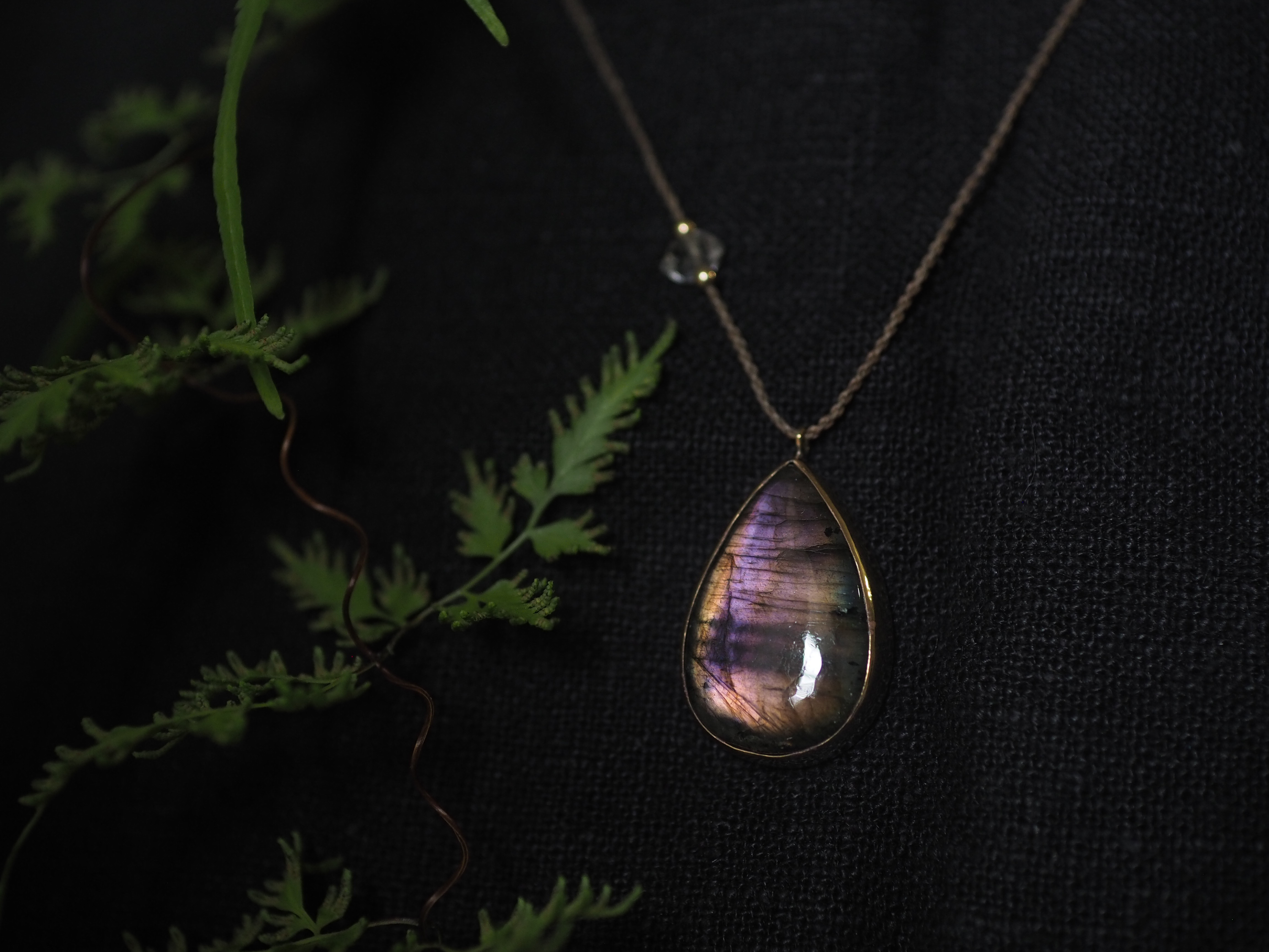 labradorite brass necklace (rigyofuu)