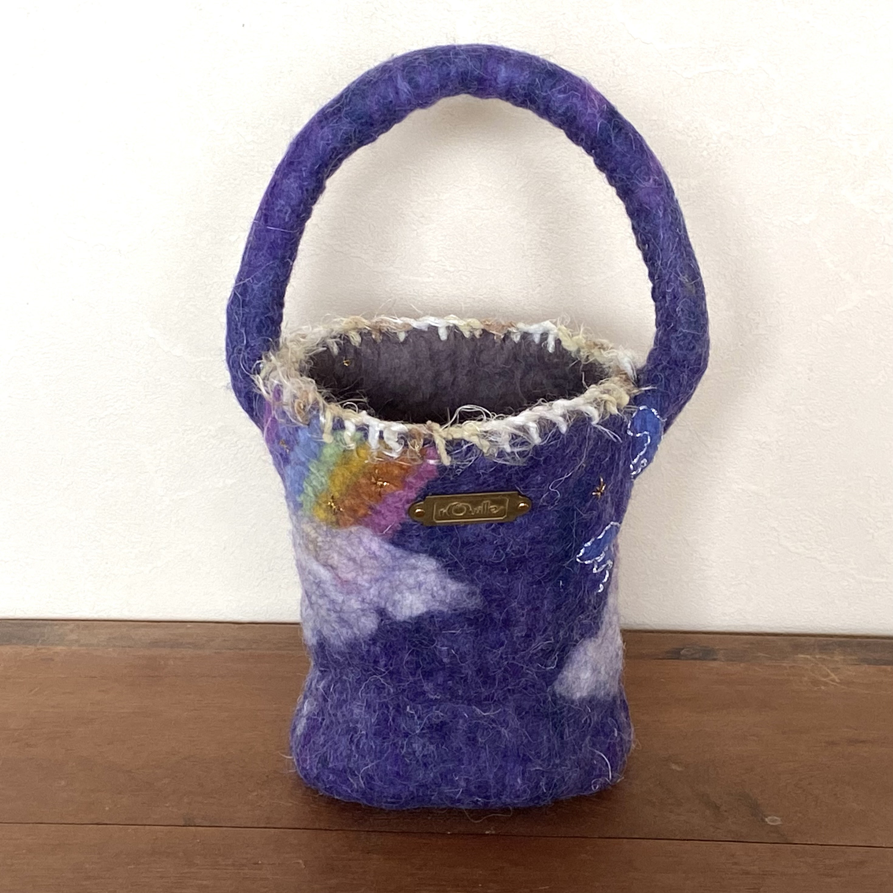 フェルトバッグ　虹【BAKETU型】