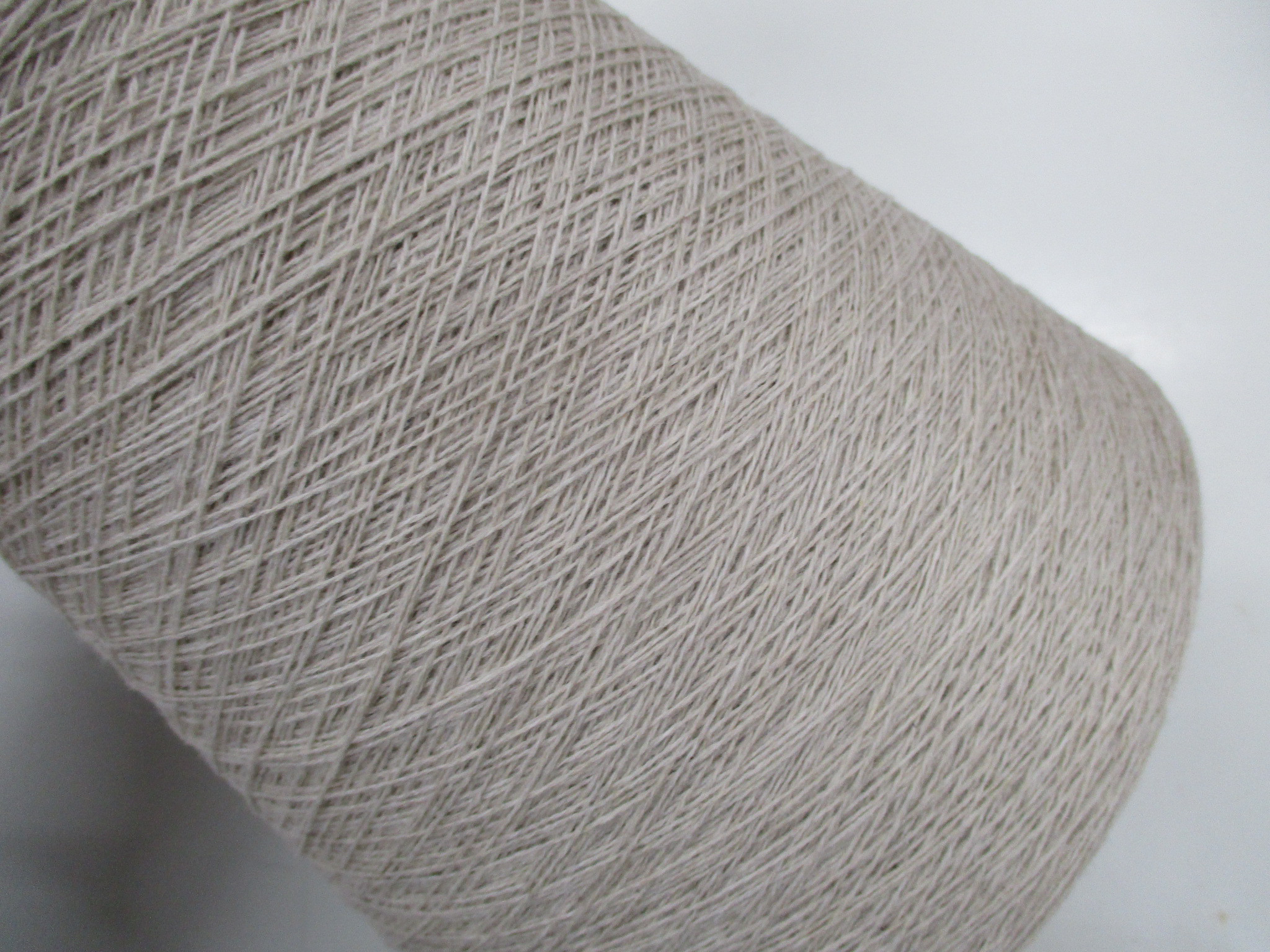 輸入糸　カシミヤ100％　ナチュラル500g　L11