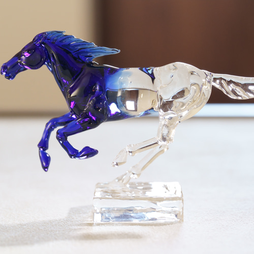 ガラスの干支 午 「 駿 (小・ブルー) 」 馬 お正月 縁起物 その他置物