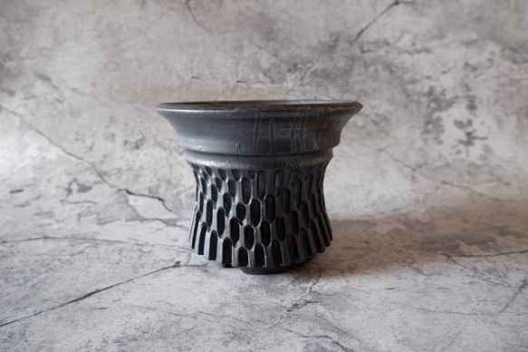 6号鉄砂黒鉢316　塊根植物　多肉植物　アガベ　盆栽　植木鉢　作家鉢　鉢皿　沖縄 3枚目の画像