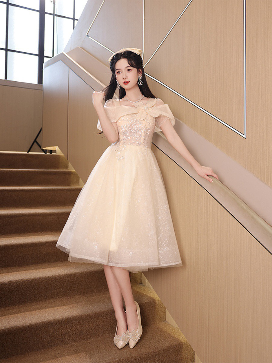 シャンパン色 ショート丈 カラードレス プリンセス 韓国風 ​ウェディング パーティー 演奏会 二次会 HL070