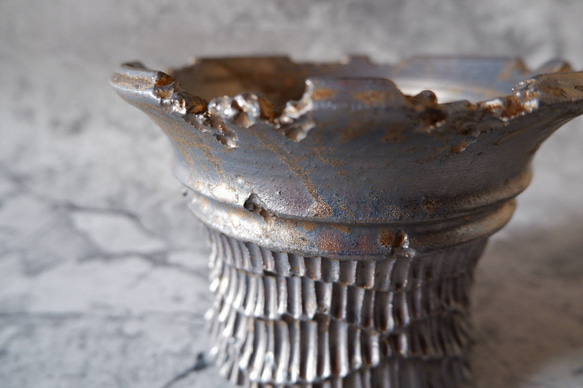 6号燻し金彩鉢318　塊根植物　多肉植物　アガベ　盆栽　植木鉢　作家鉢　鉢皿　沖縄 2枚目の画像