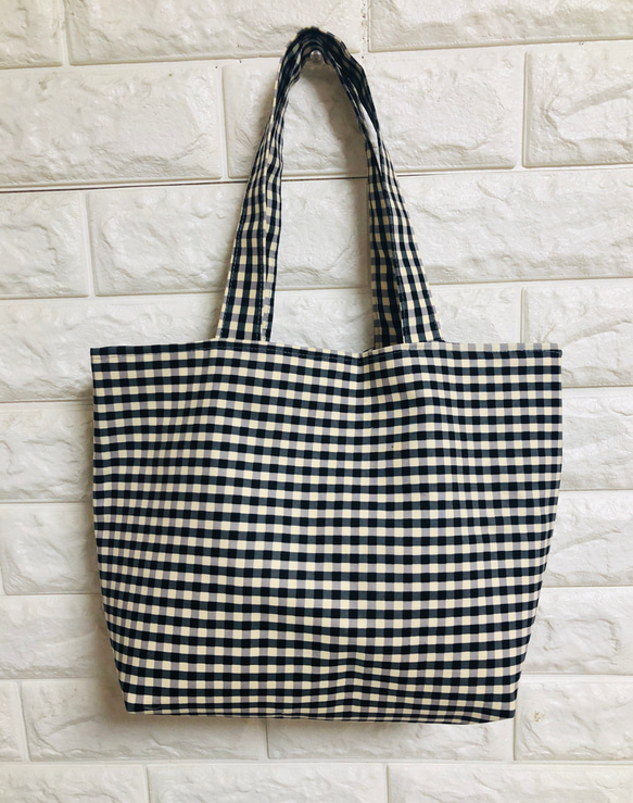 ❤️大人気秋にぴったりお色選べますチェック柄トートバッグ❤️ 1枚目の画像