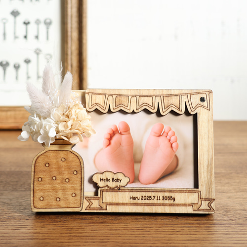 アート作品ハンドメイド出産祝いレリーフ　赤ちゃんインテリア アート作品ハンドメイド出産祝いレリーフ 赤ちゃんインテリア