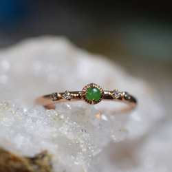 L10-125 特売 白底飃緑花 27.0号 ミャンマー産天然 A貨 本翡翠