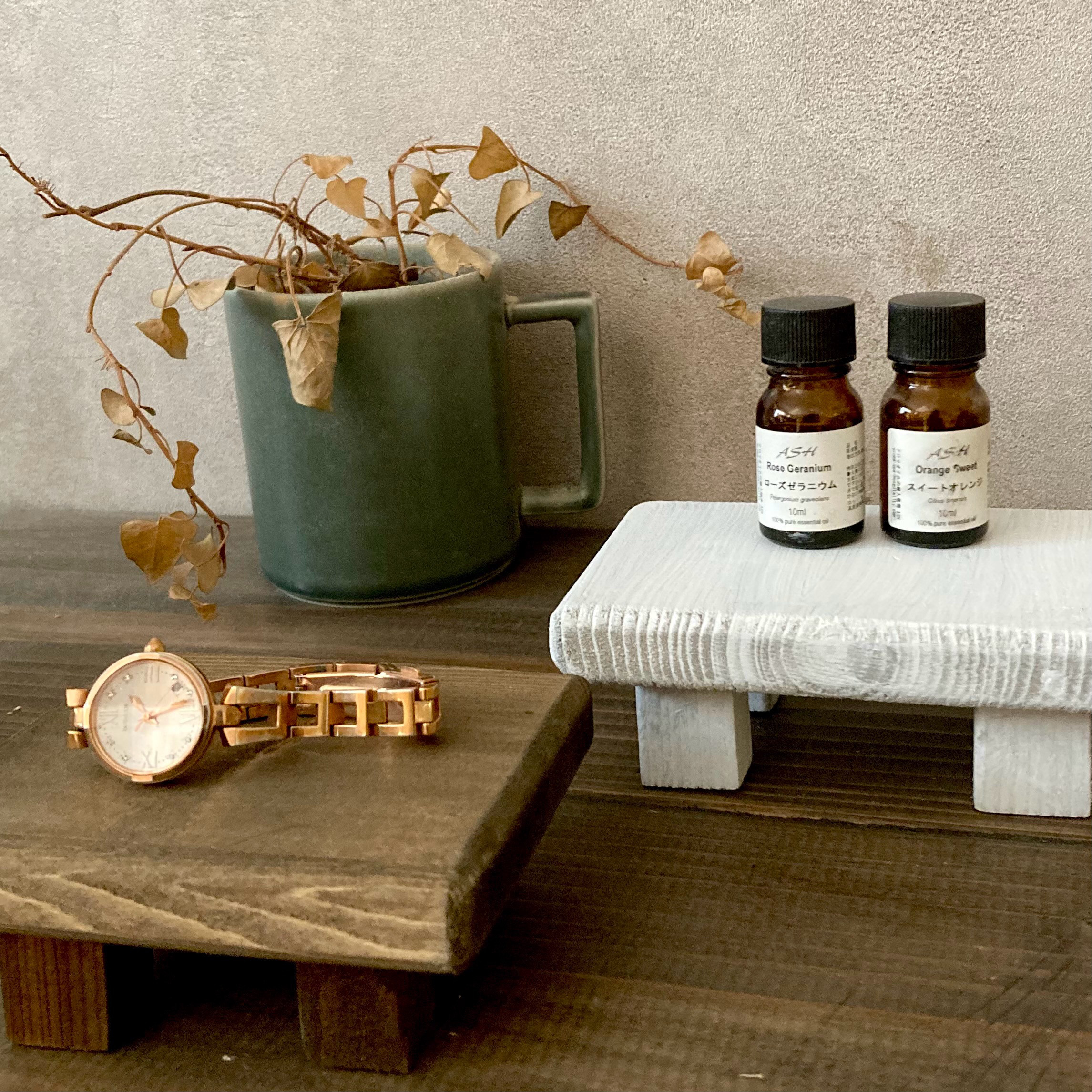 【5個セット】端材から生まれた小さな木の台／小物置き・アクセサリースタンド