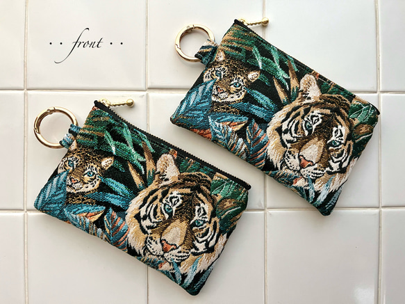 フランス生地のカラビナ付きポーチ SAFECO社ジャガード トラ柄 ヒョウ柄 アニマル コインケース ミニ財布 小物入れ 4枚目の画像