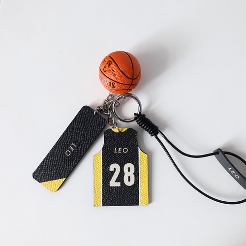 名入れ可】本革 バスケットボール ユニフォーム キーホルダー