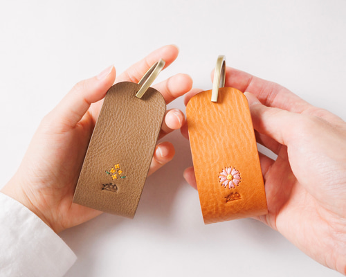 Creema限定新春福袋〈梅〉お得なペア割｜選べる手刺繍の本革キーケース