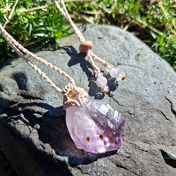 ヒマラヤ水晶 ガネッシュヒマール ＊ マクラメネックレス ペンダント 12 ガネッシュヒマール産】ヒマラヤ水晶の天然石マクラメペンダント[PEN