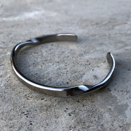 titanium bangle rock twist 純チタン製バングル ブレスレット