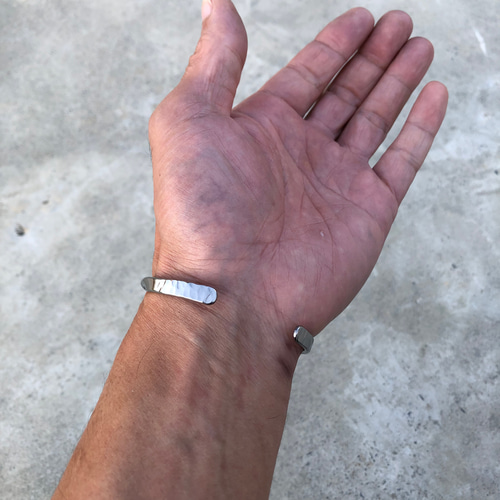titanium bangle rock twist 純チタン製バングル ブレスレット