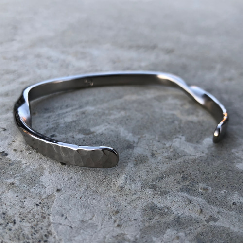 titanium bangle rock twist 純チタン製バングル ブレスレット