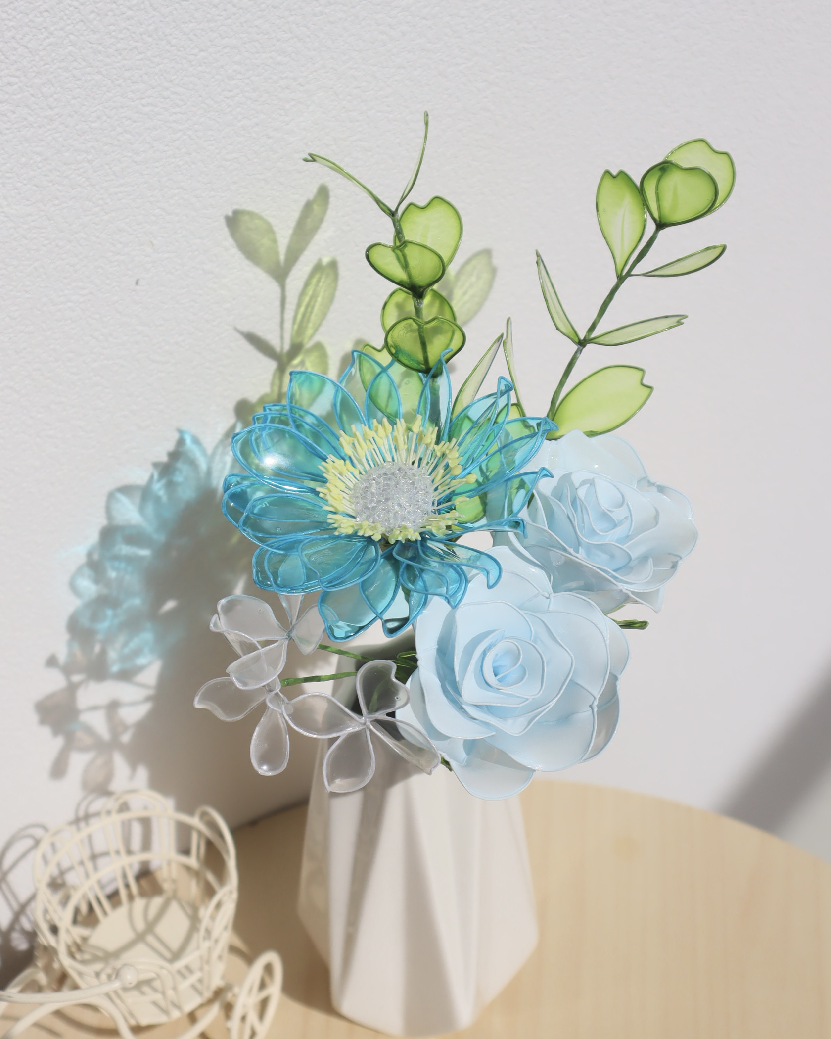 ガーベラとバラの花束