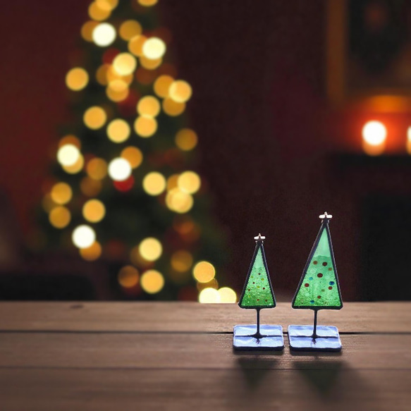 ツリーのミニオブジェ 置物 ステンドグラス クリスマス X'mas サンタクロース 3枚目の画像