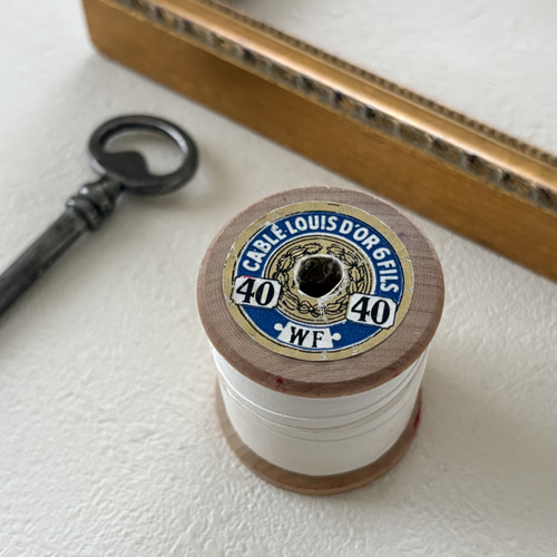 フランスアンティーク WF（ワレール・フレール）社 木製 糸巻き