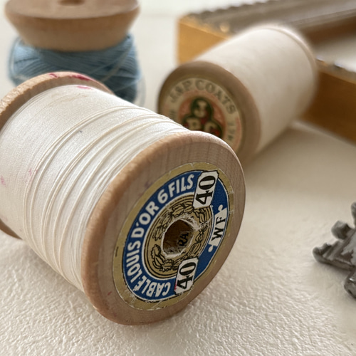 フランスアンティーク WF（ワレール・フレール）社 木製 糸巻き