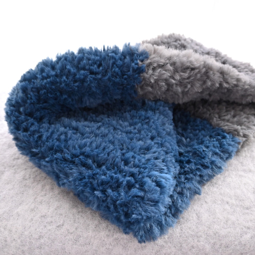 ミックス ファー＊クロス ネックウォーマー《ダークグレー×ネイビー