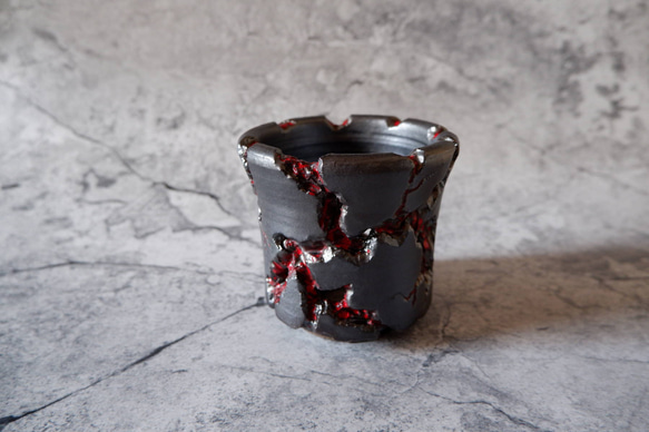 3.5号艶流紋黒Bloodyスリット鉢319　塊根植物　多肉植物　アガベ　盆栽　植木鉢　作家鉢　沖縄 1枚目の画像