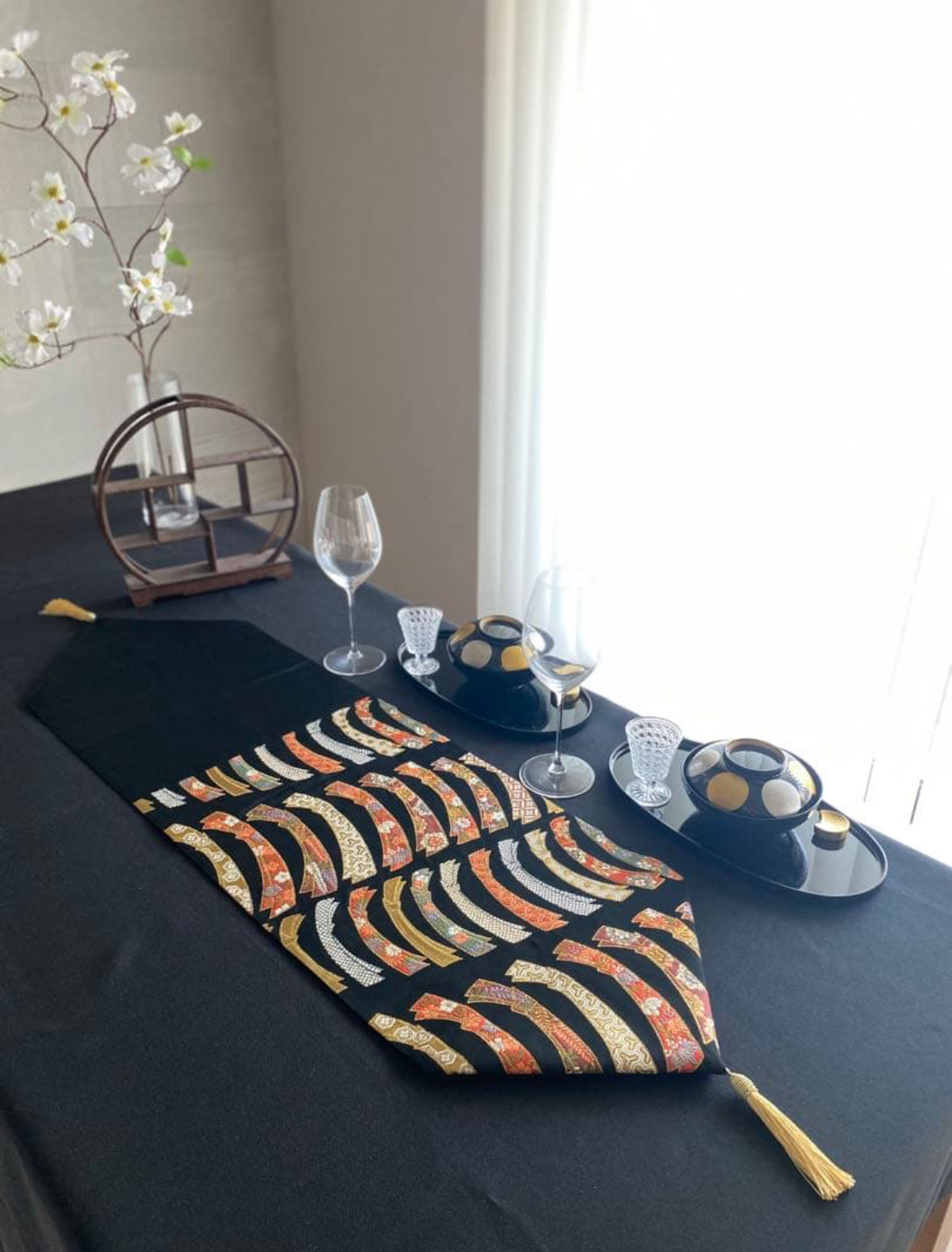 ◼︎739◼︎袋帯 正絹 熨斗柄 タッセル付きテーブルセンター(104cm)