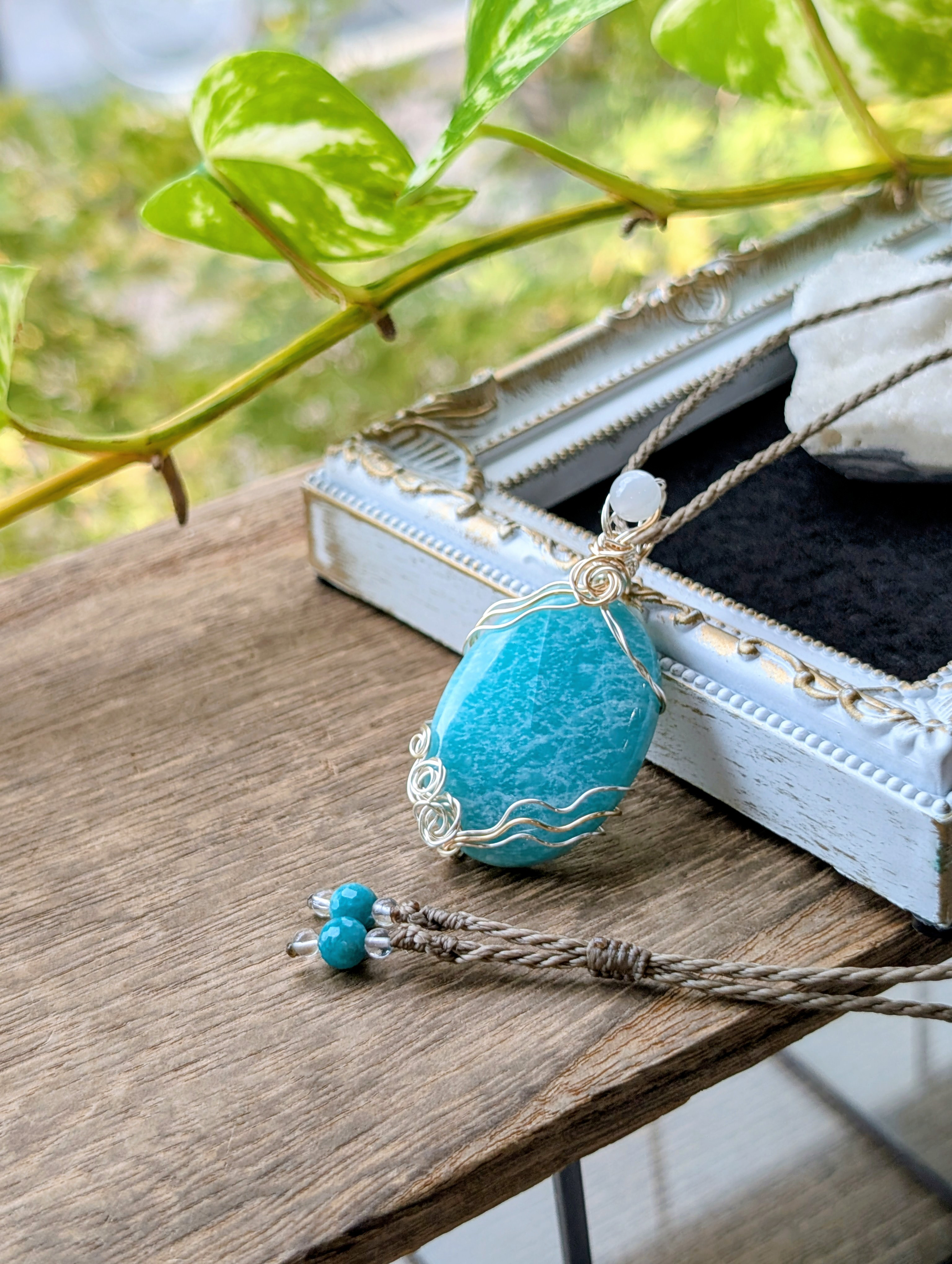 ☆シャイニーアマゾナイト(天河石)☆ワイヤーネックレス 448・天然石ネックレス