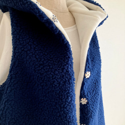 ボア×フリース　フードベスト　ブルーネイビー×オフ 5枚目の画像