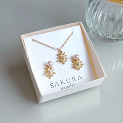【2way】淡水パール  ジルコニア 輝く 雪の結晶 ネックレス ピアス イヤリング セット クリスマス ギフト 誕生日 1枚目の画像
