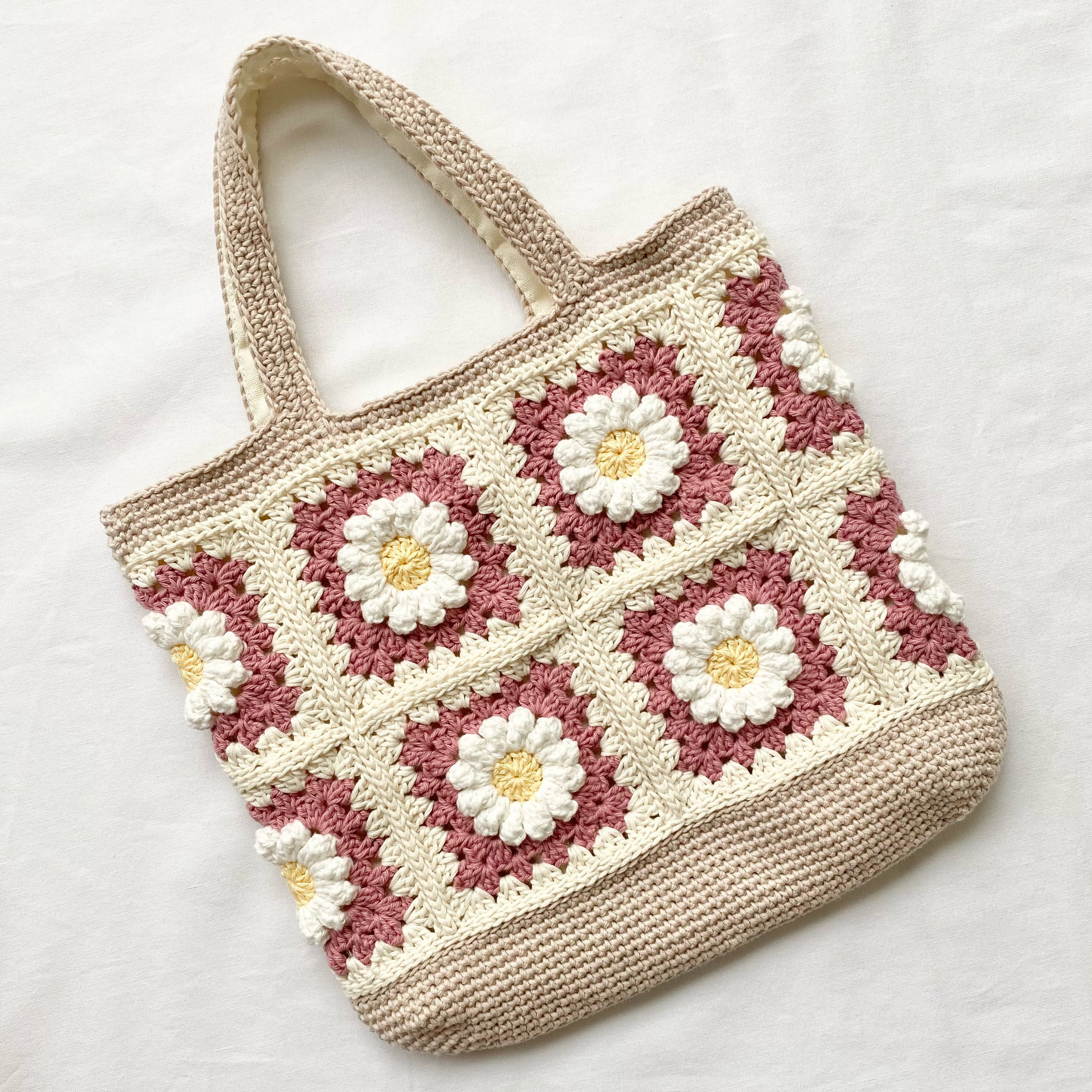 お花モチーフのトートバッグ｜綿100% ｜内布付き｜編み物｜普段使い・お出かけ